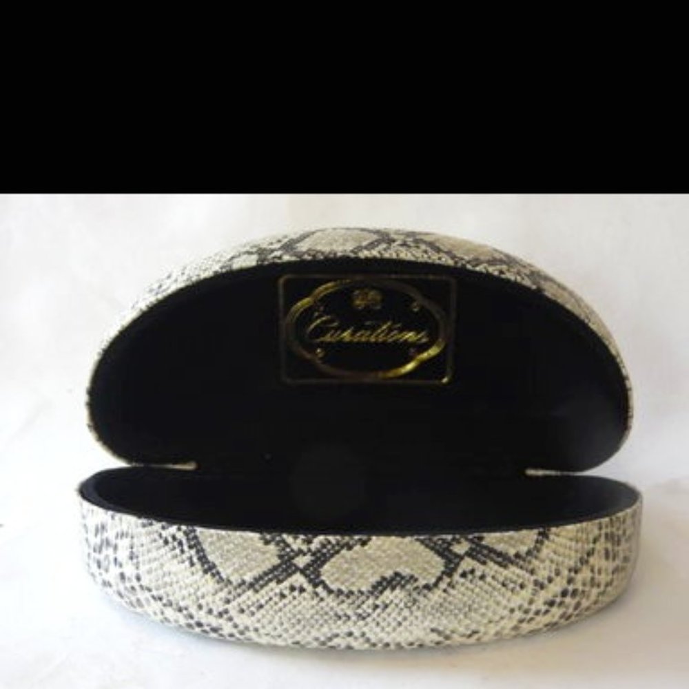 Curations Sunglasses With Case - image 3